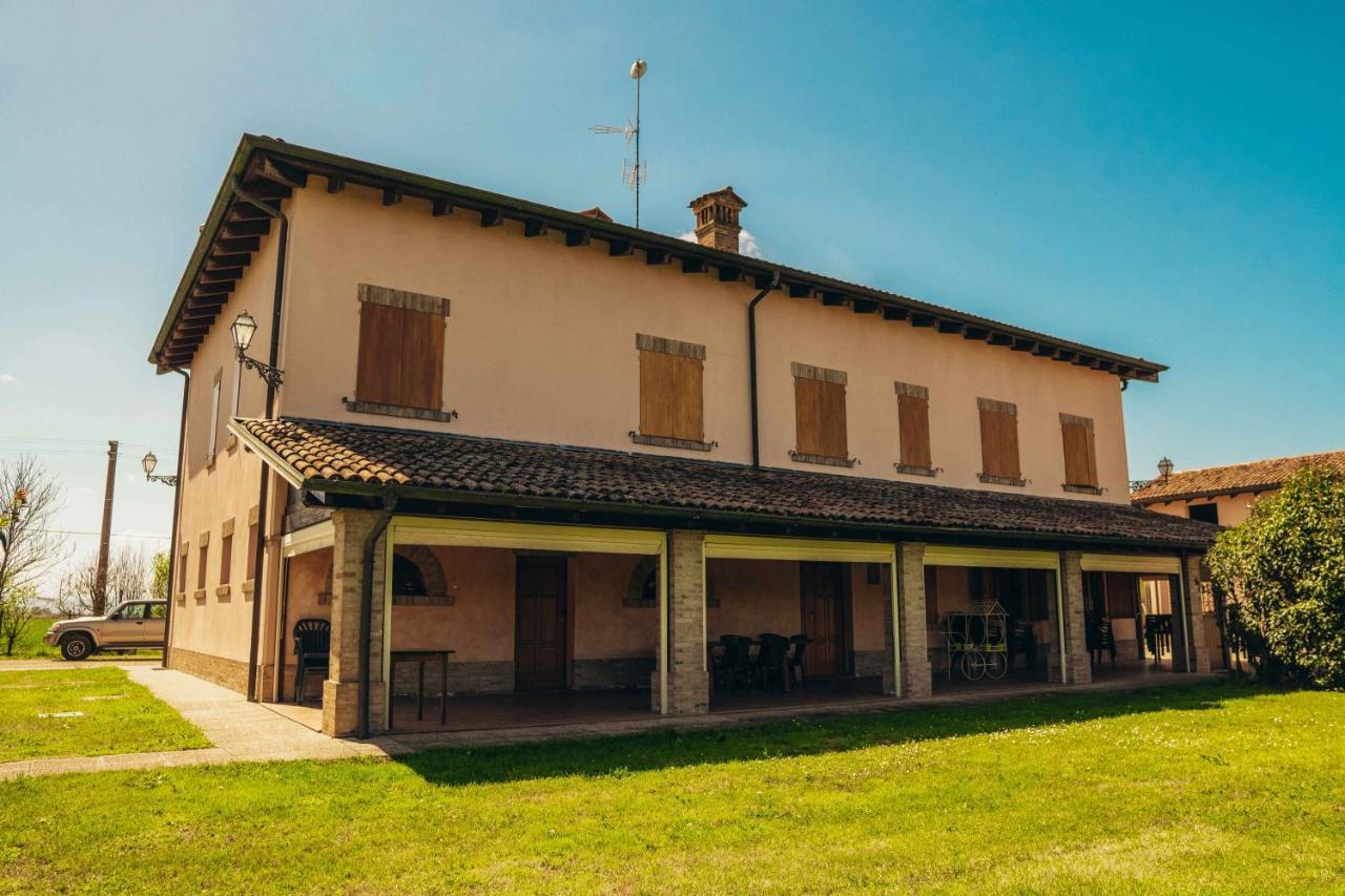 Agriturismo Garzole Castelfranco Emilia Eksteriør billede